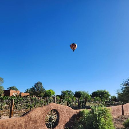 Red Mountain Manor Vineyard And Guesthouse Rio Rancho Esterno foto