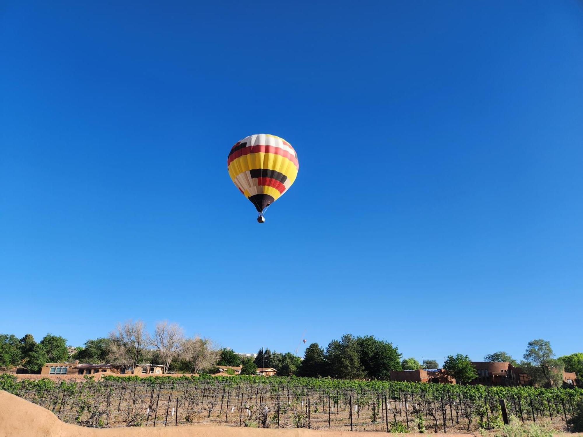 Red Mountain Manor Vineyard And Guesthouse Rio Rancho Esterno foto