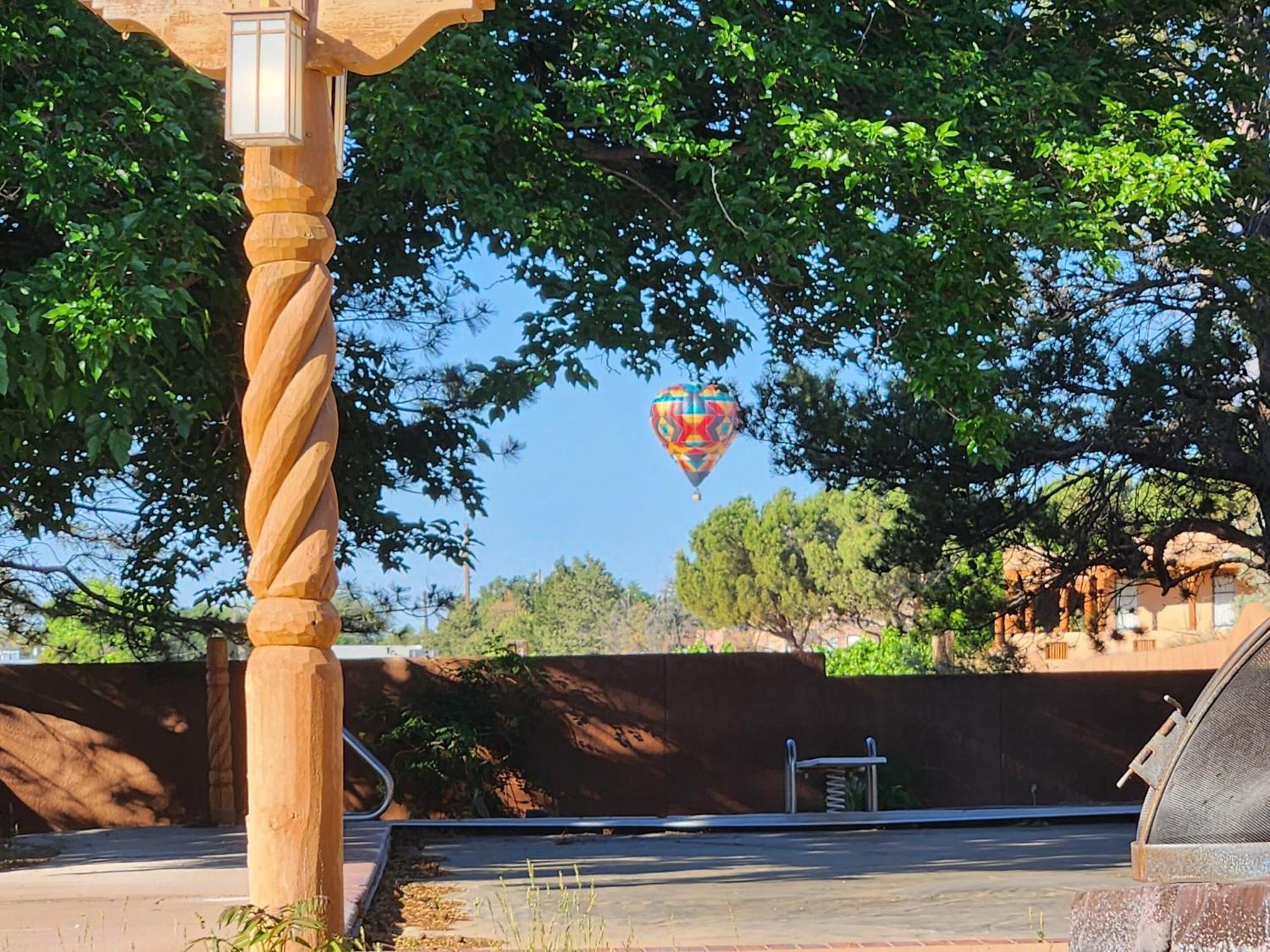 Red Mountain Manor Vineyard And Guesthouse Rio Rancho Esterno foto