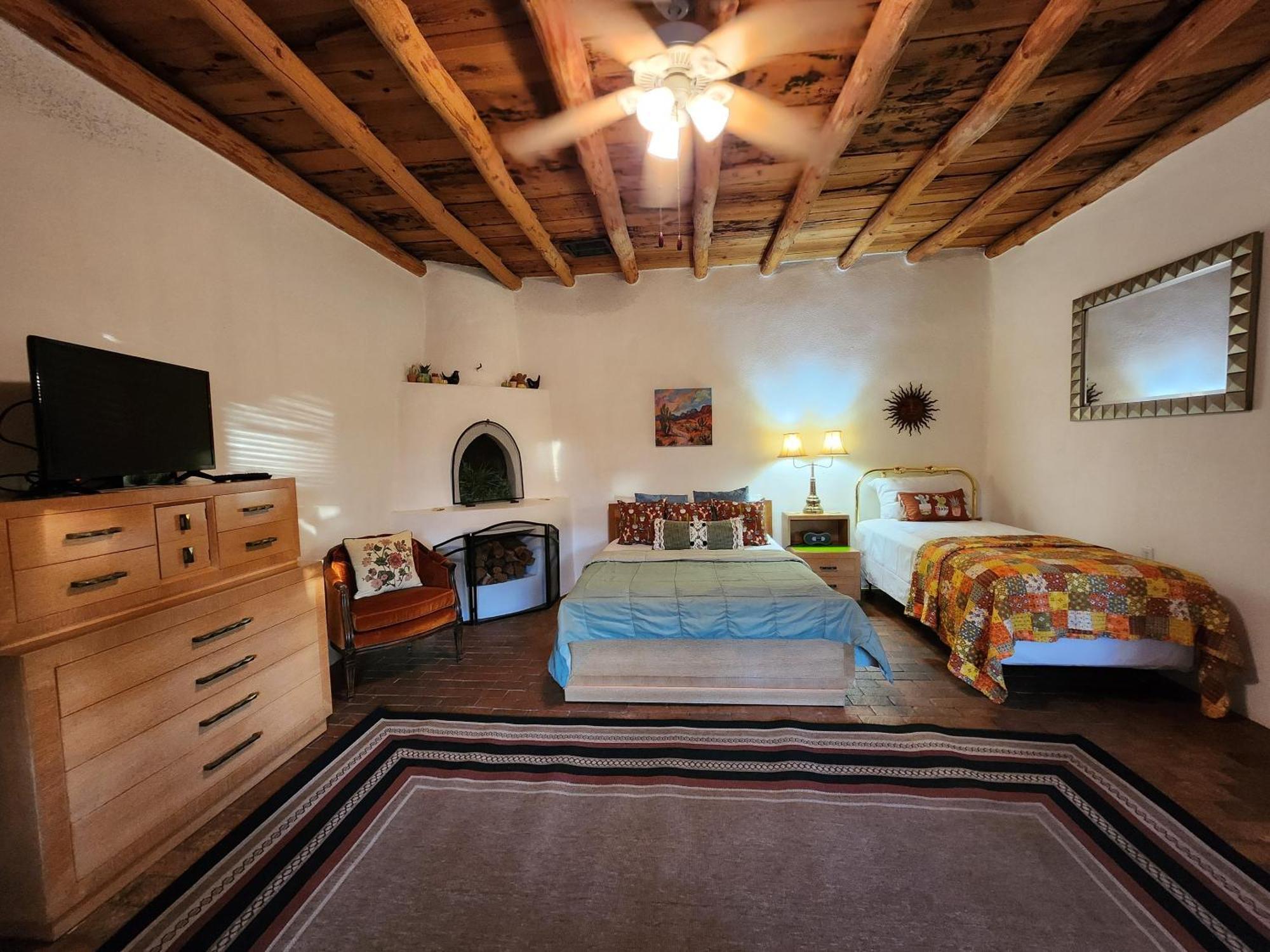 Red Mountain Manor Vineyard And Guesthouse Rio Rancho Esterno foto
